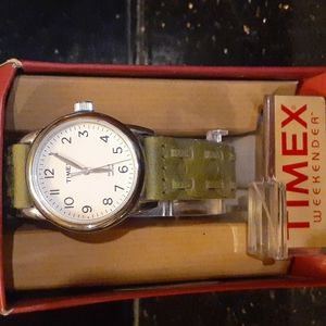 Timex Womens Weekender Silver Tone Watch with woven  leather band NEW